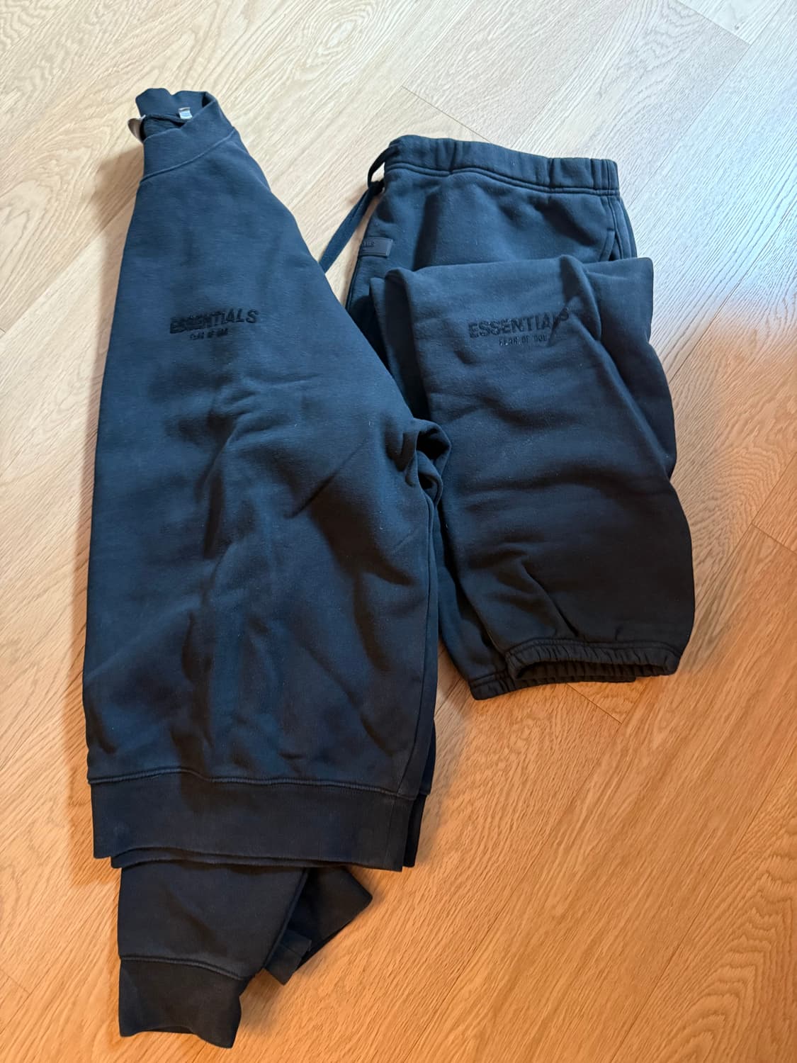 Essentials 맨투맨 트레이닝복 XXL 세트 상품이미지1