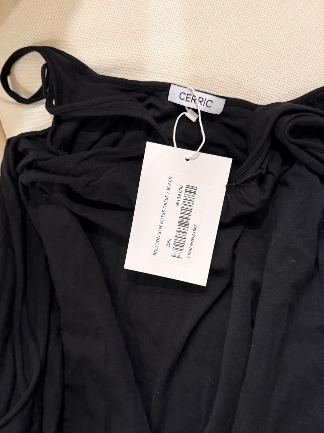 세릭 / Balloon Sleeveless Dress (BLACK) 상품이미지4