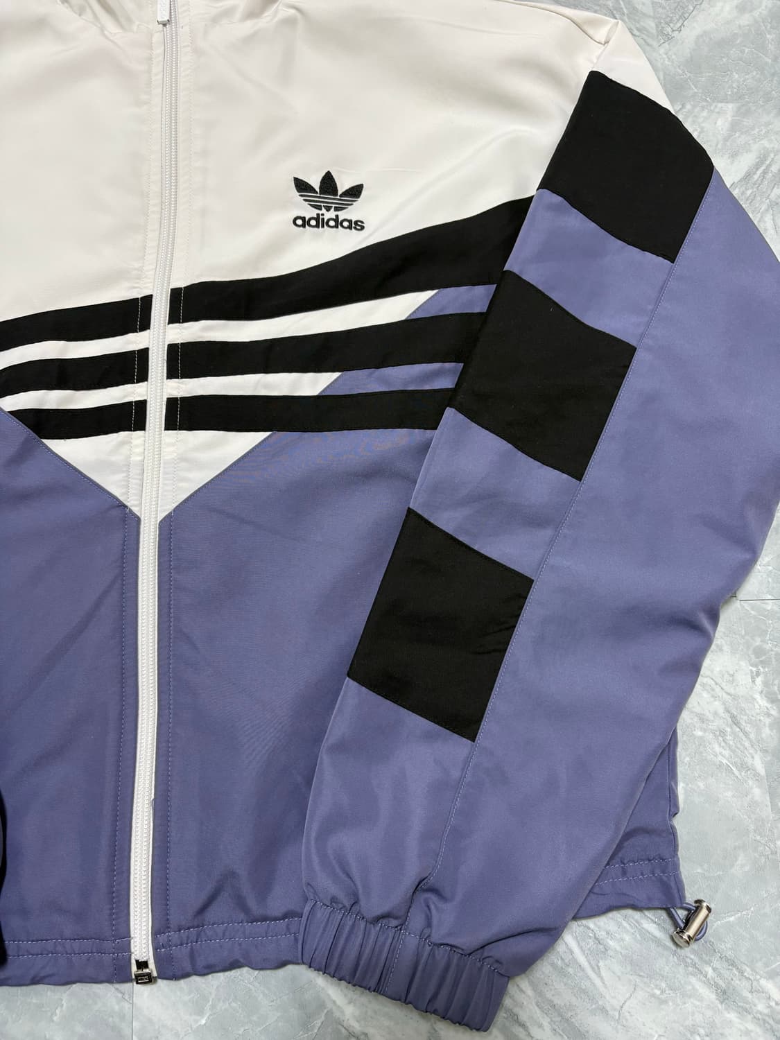 아디다스 배색 크롭 트랙탑 자켓 상품이미지3