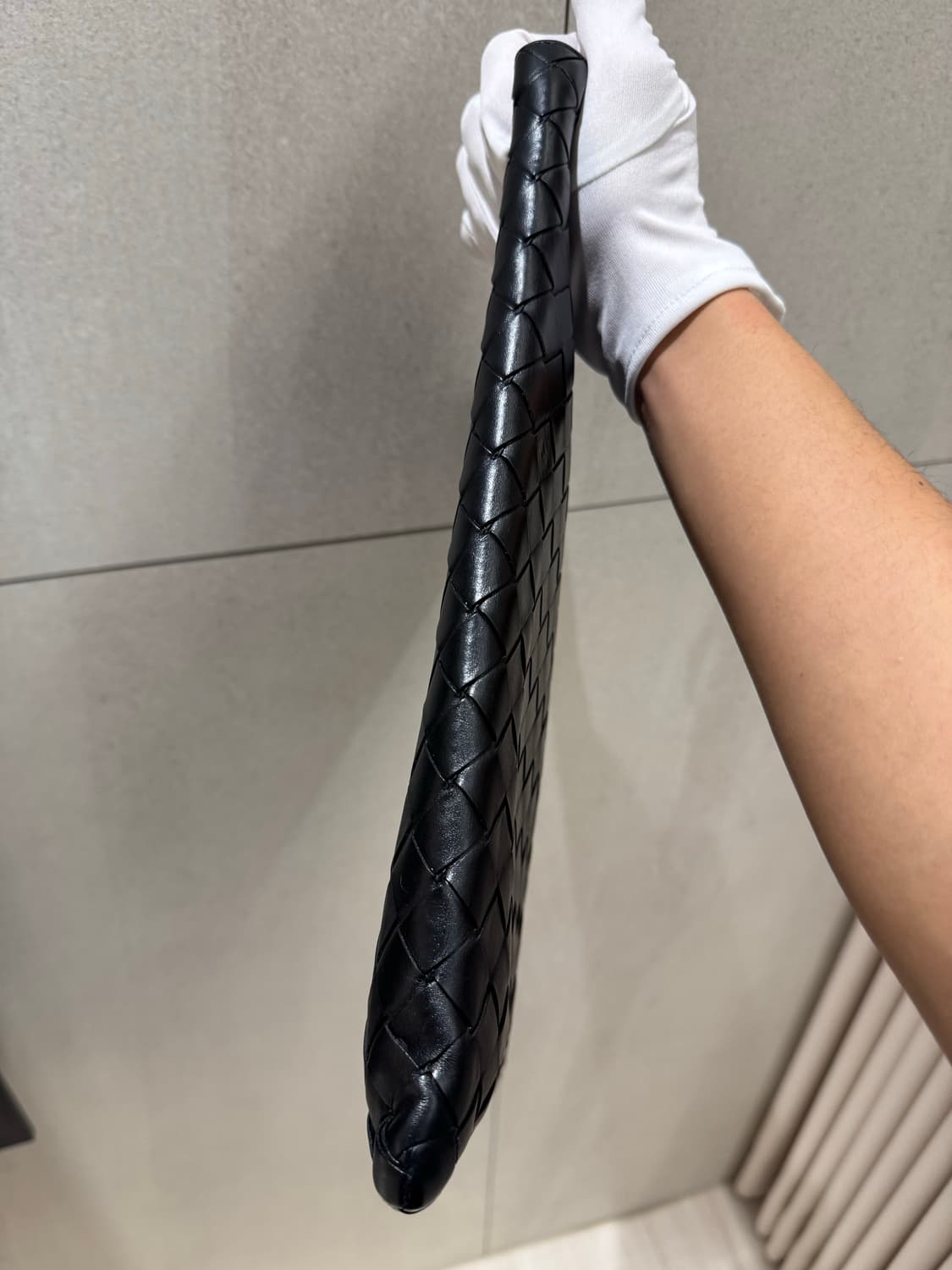 (정품/백화점판) 보테가베네타 클래식 하프 클러치 상품이미지7