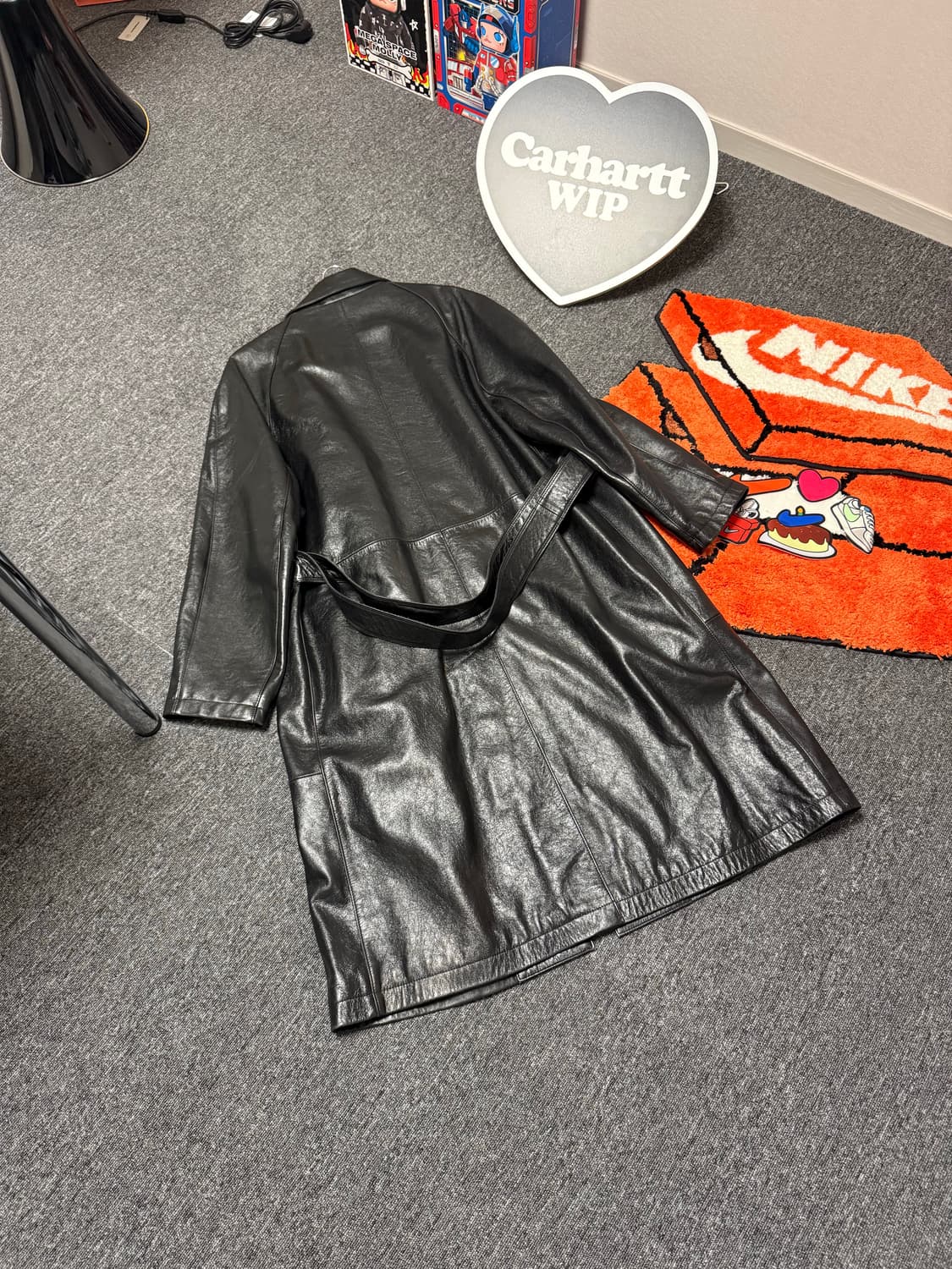 [M] 누마레 레더 트렌치 코트 블랙 상품이미지4