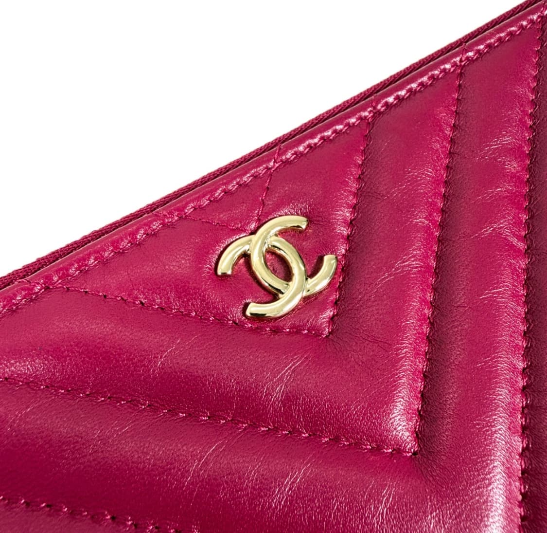 샤넬 클래식 쉐브론 램스킨 클러치 버건디 금장 미디움 뉴미듐 A82545 상품이미지5