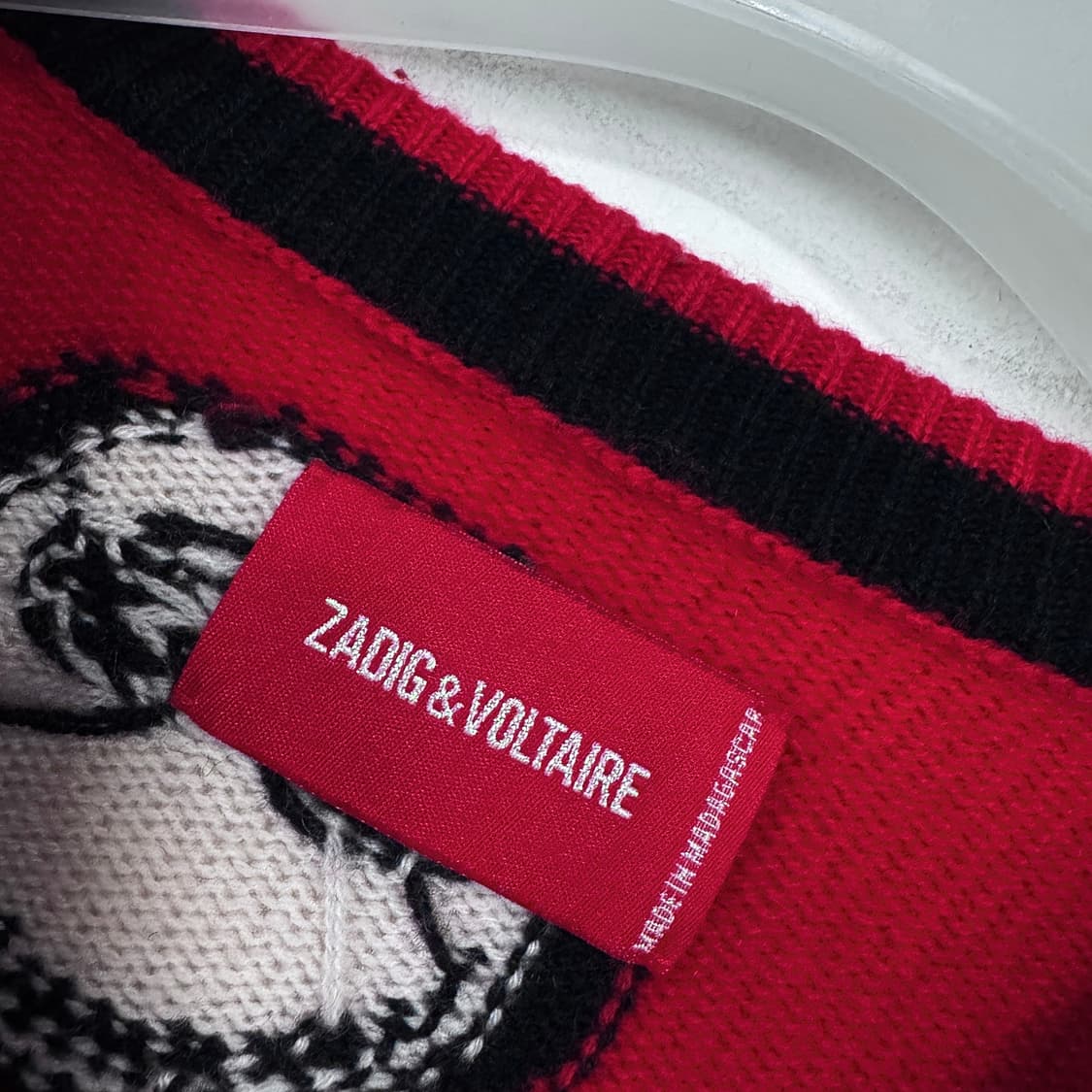 쟈딕앤볼테르 스마일 캐시미어 니트 스웨터 상품이미지4