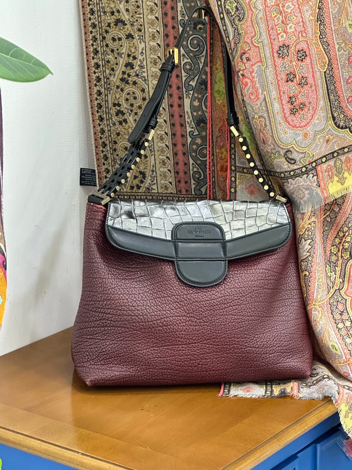 에트로 가죽 숄더백 상품이미지1