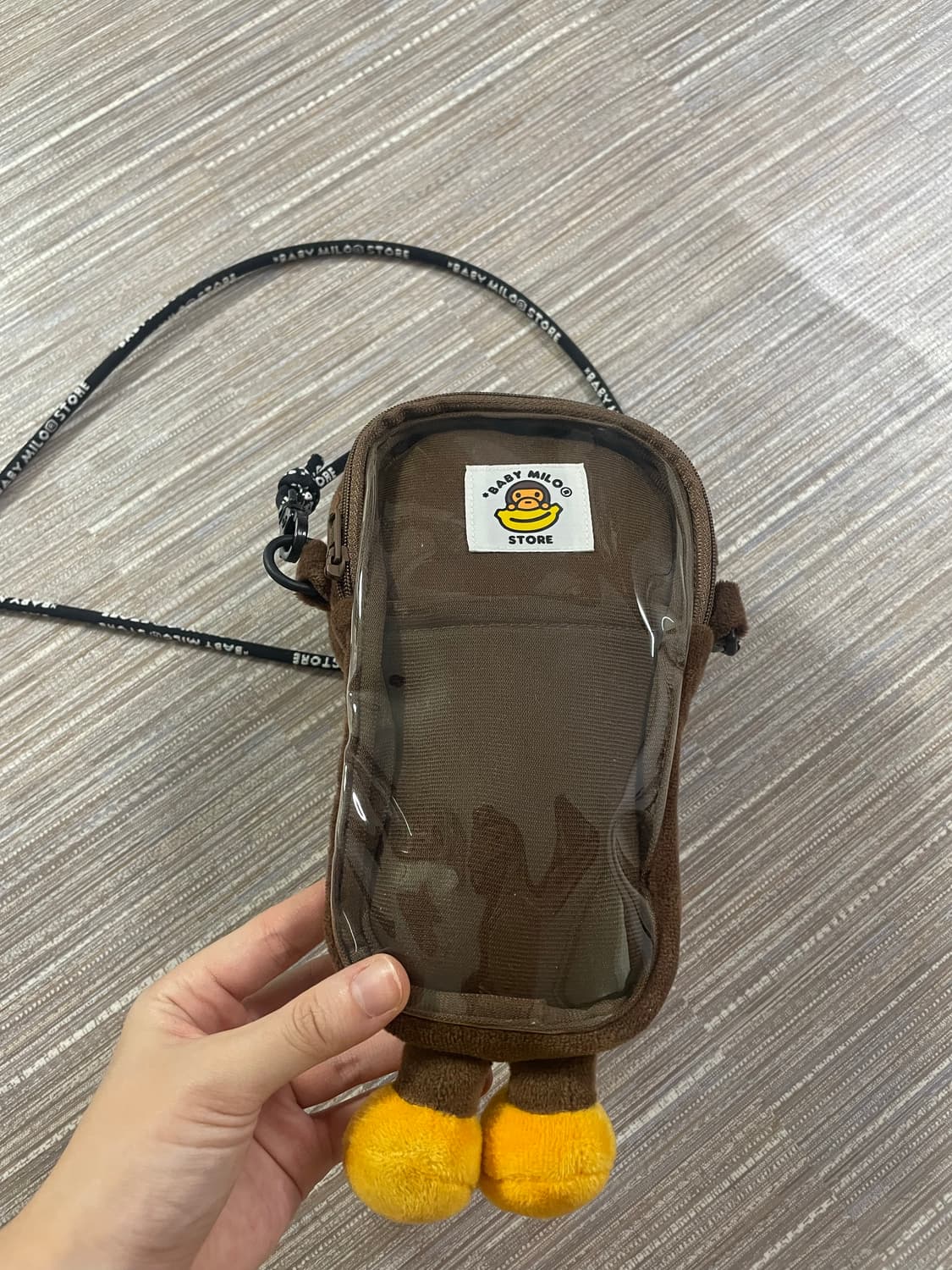 새거)베이프 마일로 플러시 모바일 백 가방 마일로 미스치프 코이세이오 상품이미지2