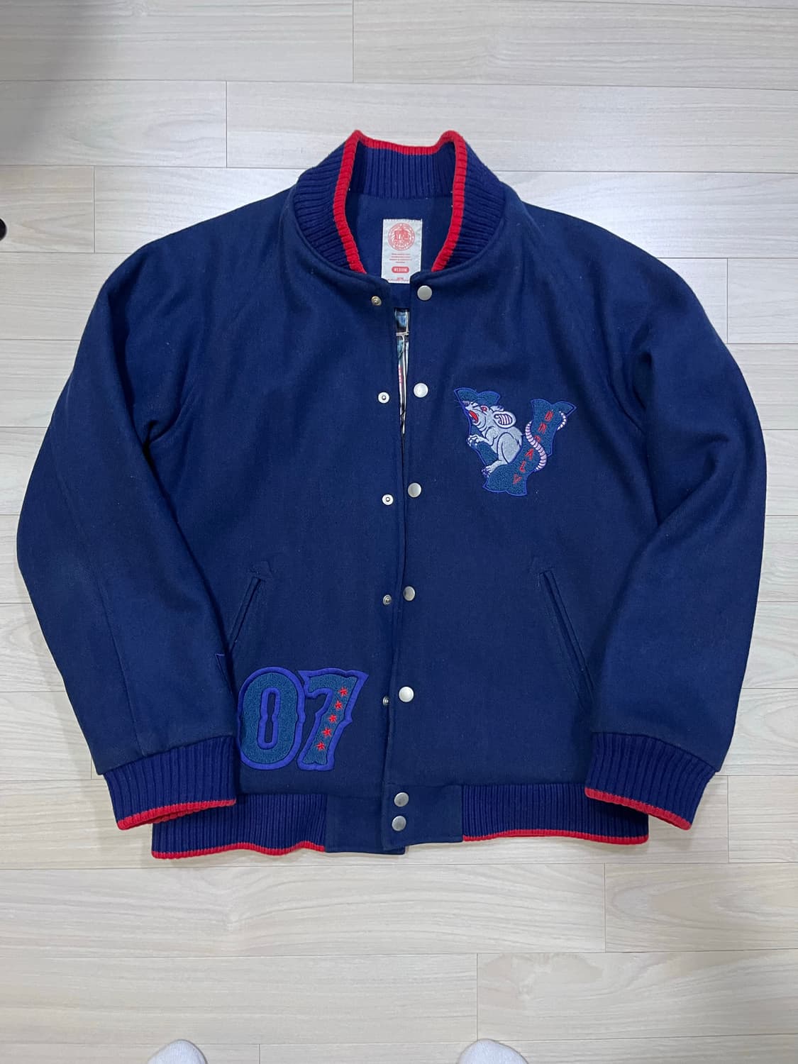 베리드얼라이브 바시티자켓 M 상품이미지1