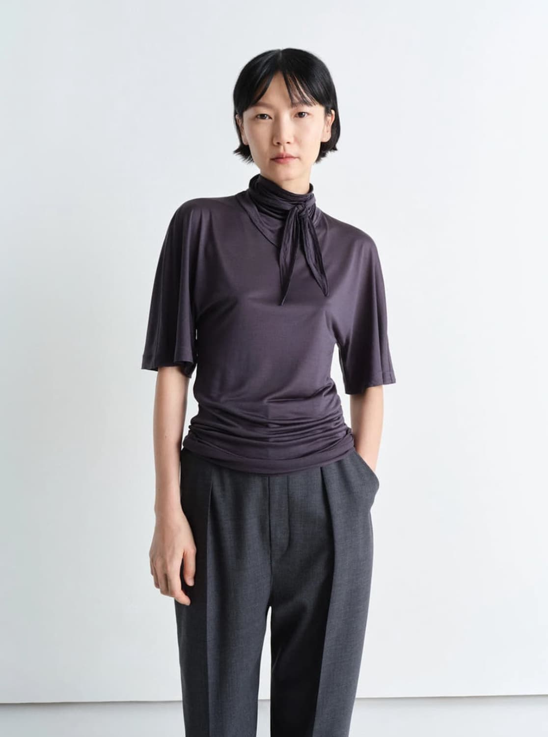 르메르 25sS FOULARD 실크 스카프 티 셔츠/차콜 상품이미지3
