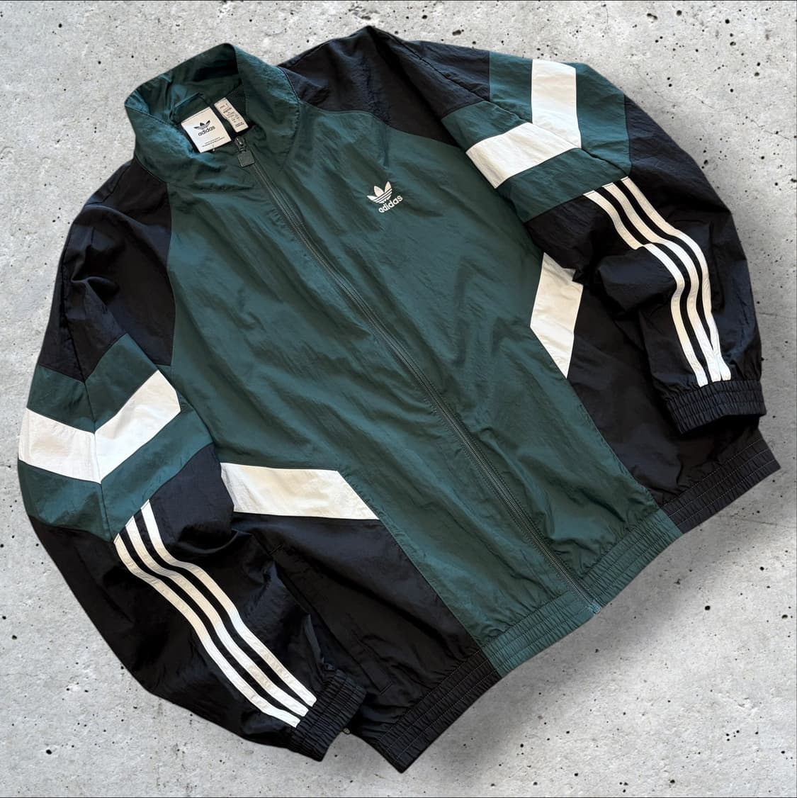 [XL] 아디다스 리카이브 삼선 바람막이 그린 블랙 화이트 D594 상품이미지1
