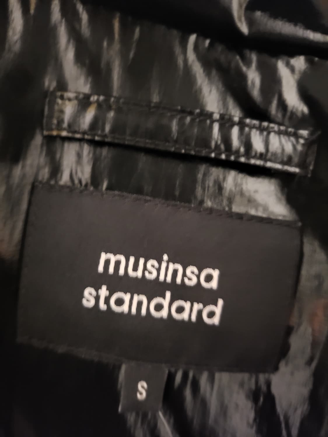 무신사 스탠다드 글로시 패딩 조끼 상품이미지3