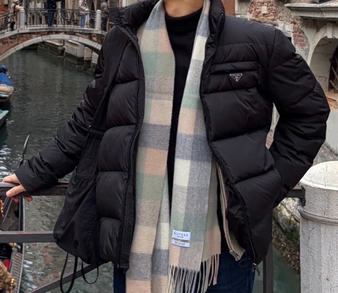 프라다패딩 체스트 로고 하이넥 상품이미지7