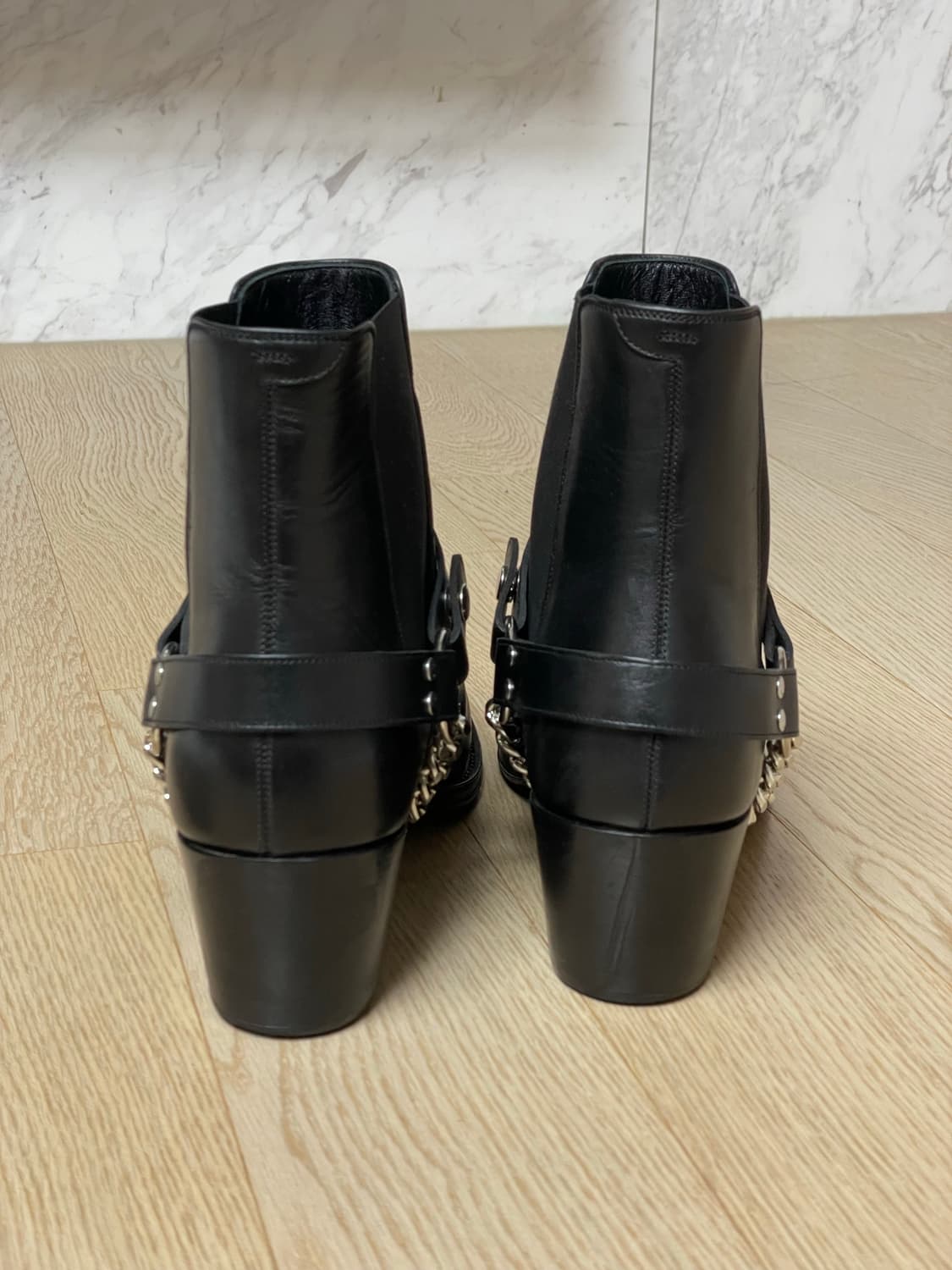 셀린느 카마르그 부츠 42사이즈 팝니다 상품이미지5