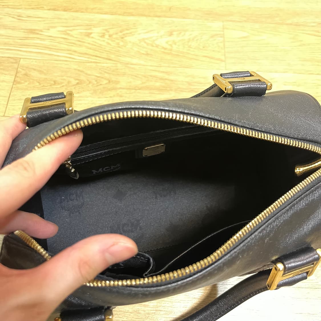 정품/백화점) MCM 사피아노 블랙 보스턴 토드백 토트백 핸드백 가방 상품이미지7