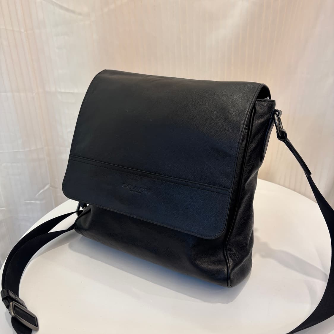 정품 코치 남성 소가죽 크로스백     상품이미지4