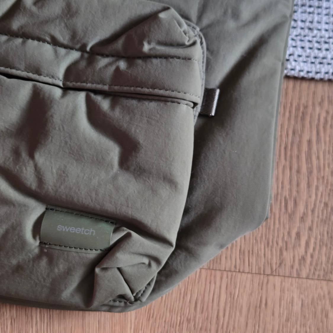 (새상품) 스위치 시티보이즈 버킷백 M 올리브그린 포터맛 상품이미지6