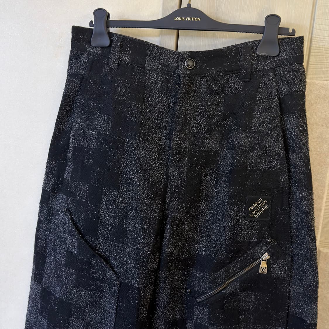 [풀셋⭕️] 루이비통 데님 부클 카펜터 워크웨어 팬츠 (택,인보이스⭕️) 상품이미지1