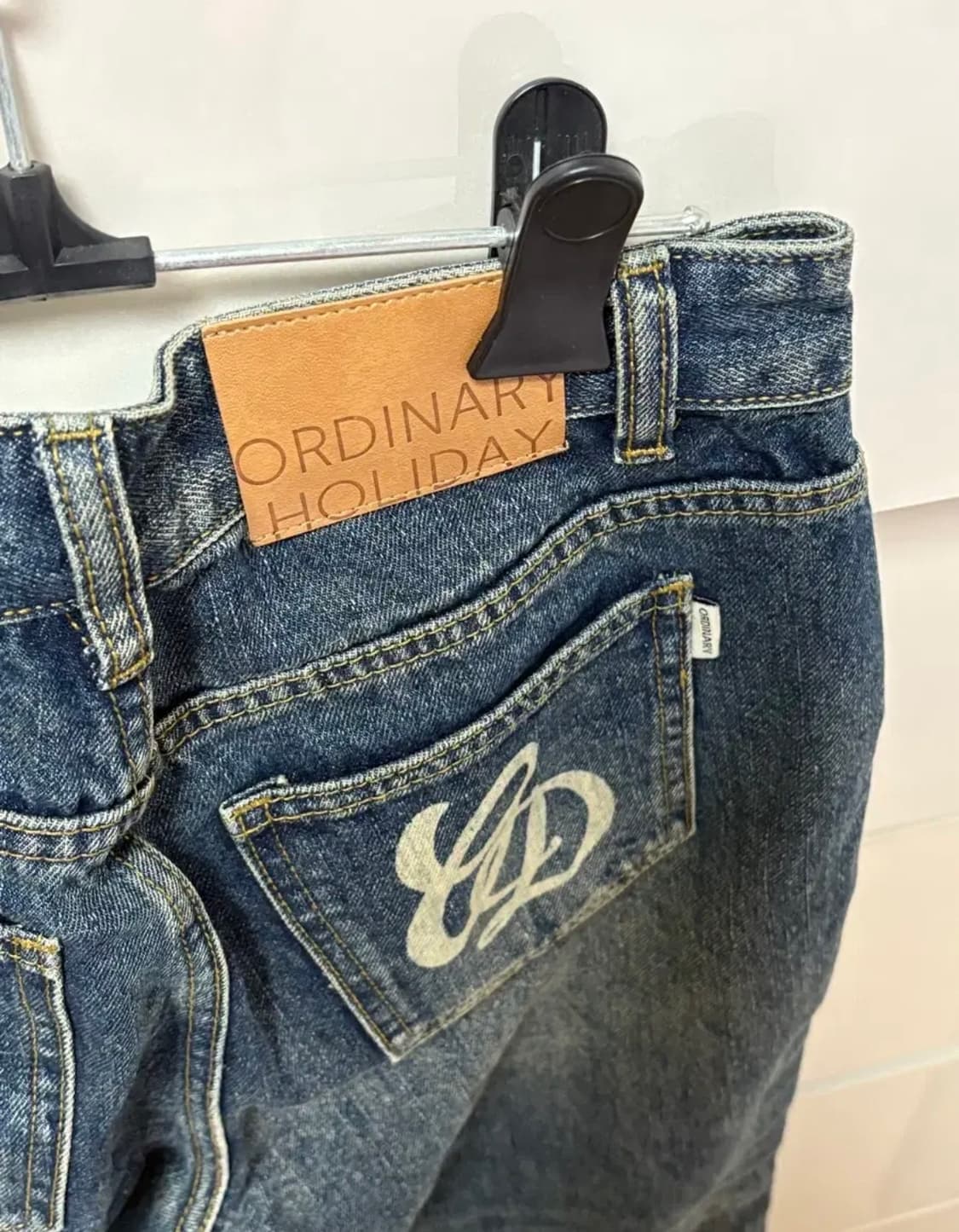 부츠컷 워싱 로고 청바지 상품이미지2