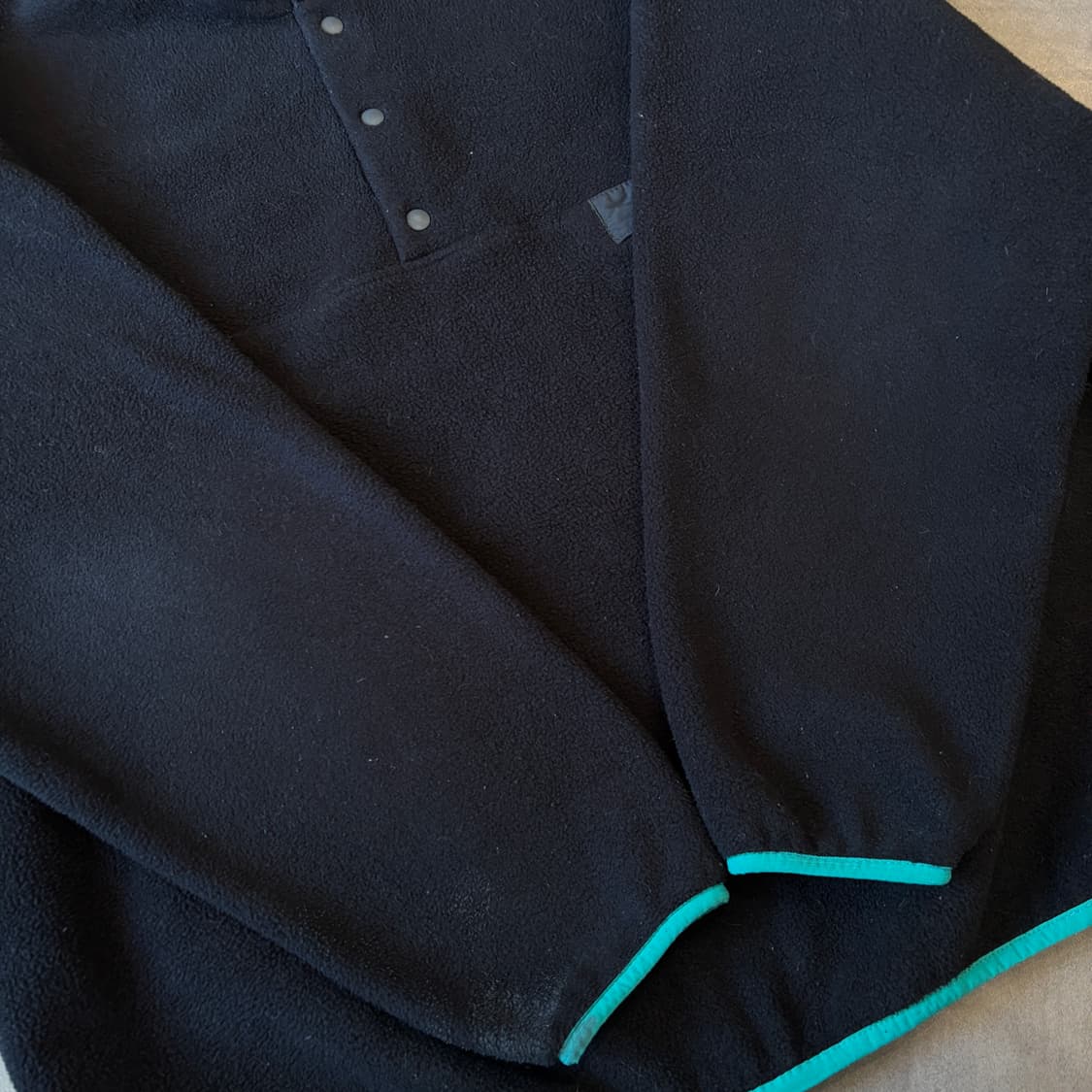 파타고니아 정품 블랙 신칠라 스냅티 상품이미지8