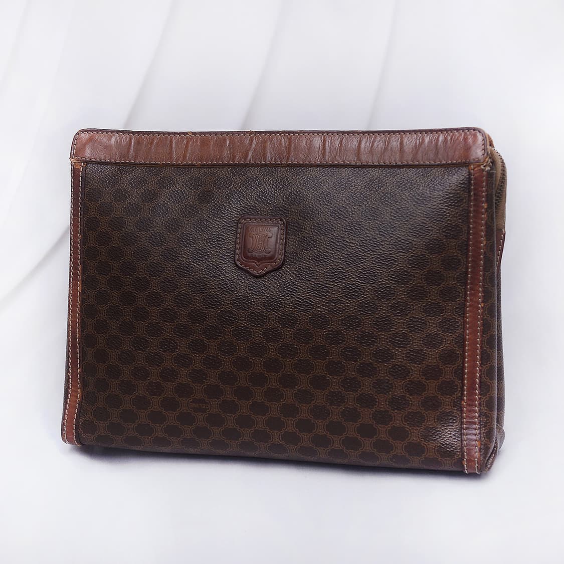 셀린느 (CELINE) 클래식 올드 마카담 모노그램 클러치백 상품이미지1