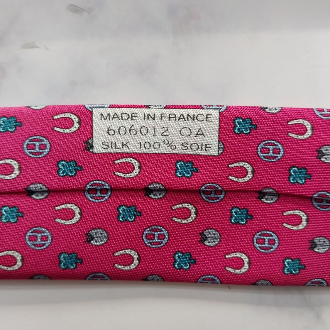 에르메스 실크 핑크 패턴 넥타이 8.4cm A+등급 K1685
 상품이미지10