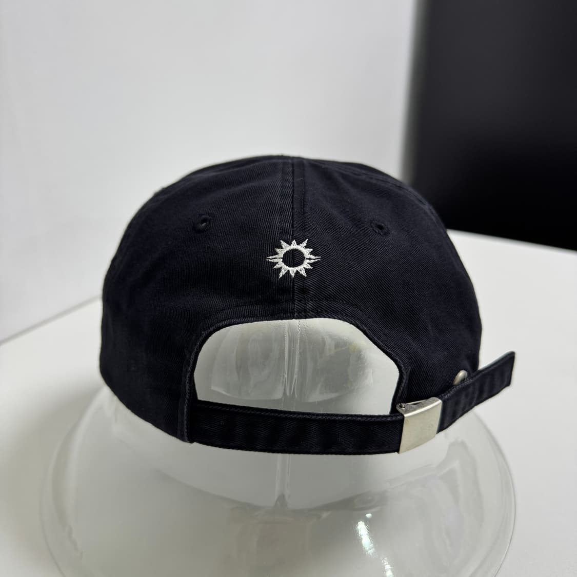 헬로선라이즈 워시드 빈티지 아치 로고 볼캡 블랙 상품이미지3