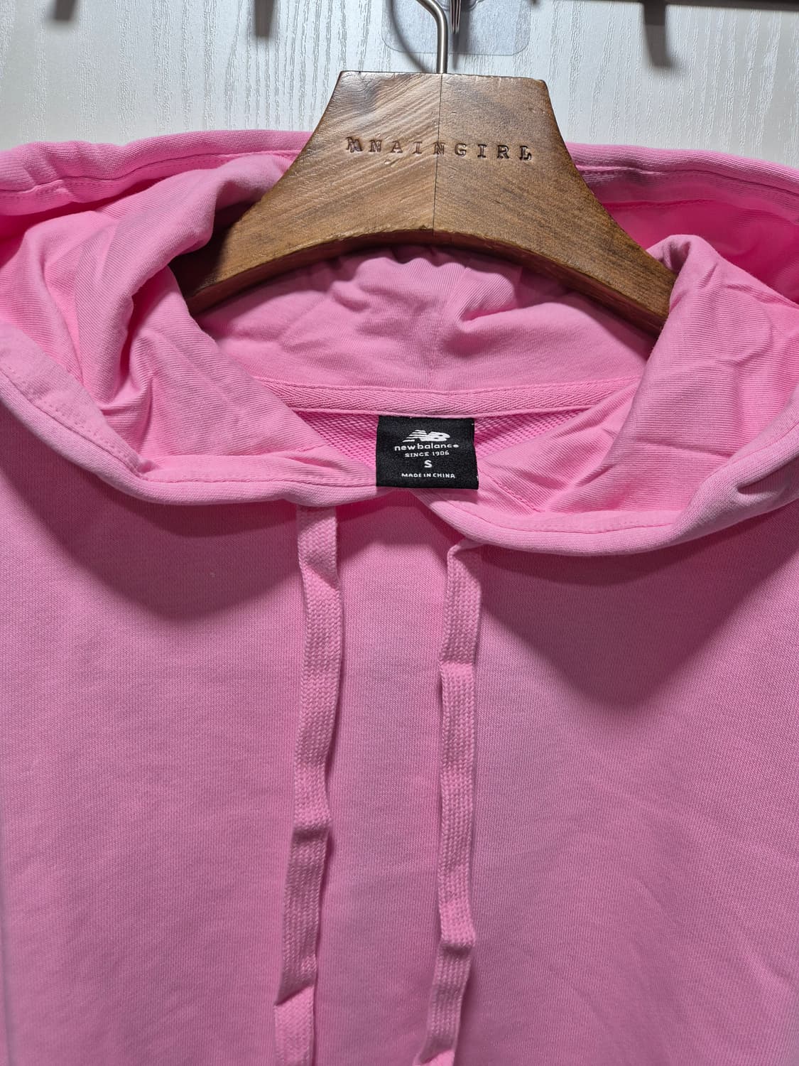 뉴발란스 핑크 크롭 후드티.새상품 상품이미지5