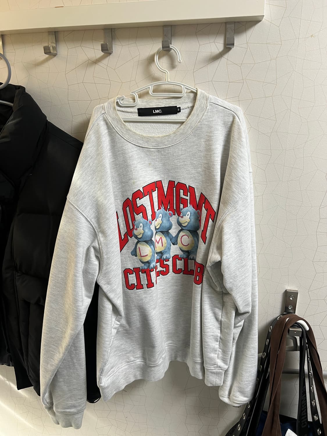 엘엠씨 맨투맨 상품이미지1