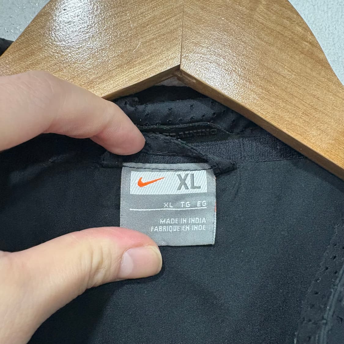 나이키 인터밀란 펀칭 블랙 바람막이 상품이미지4