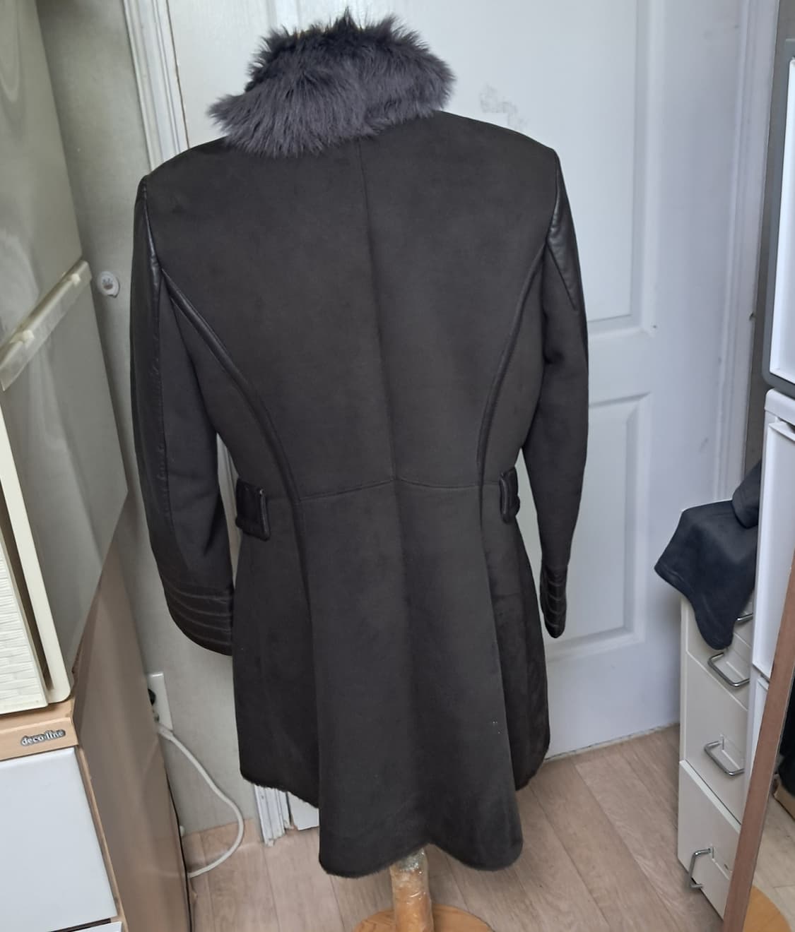 디데무 양털퍼 양가죽소매 배색 무스탕 퍼 코트 66~정77 상품이미지6