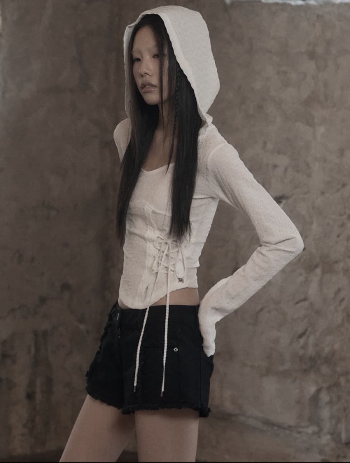 Mnem Diamond Neck Corset Hoodie (white) 상품이미지1