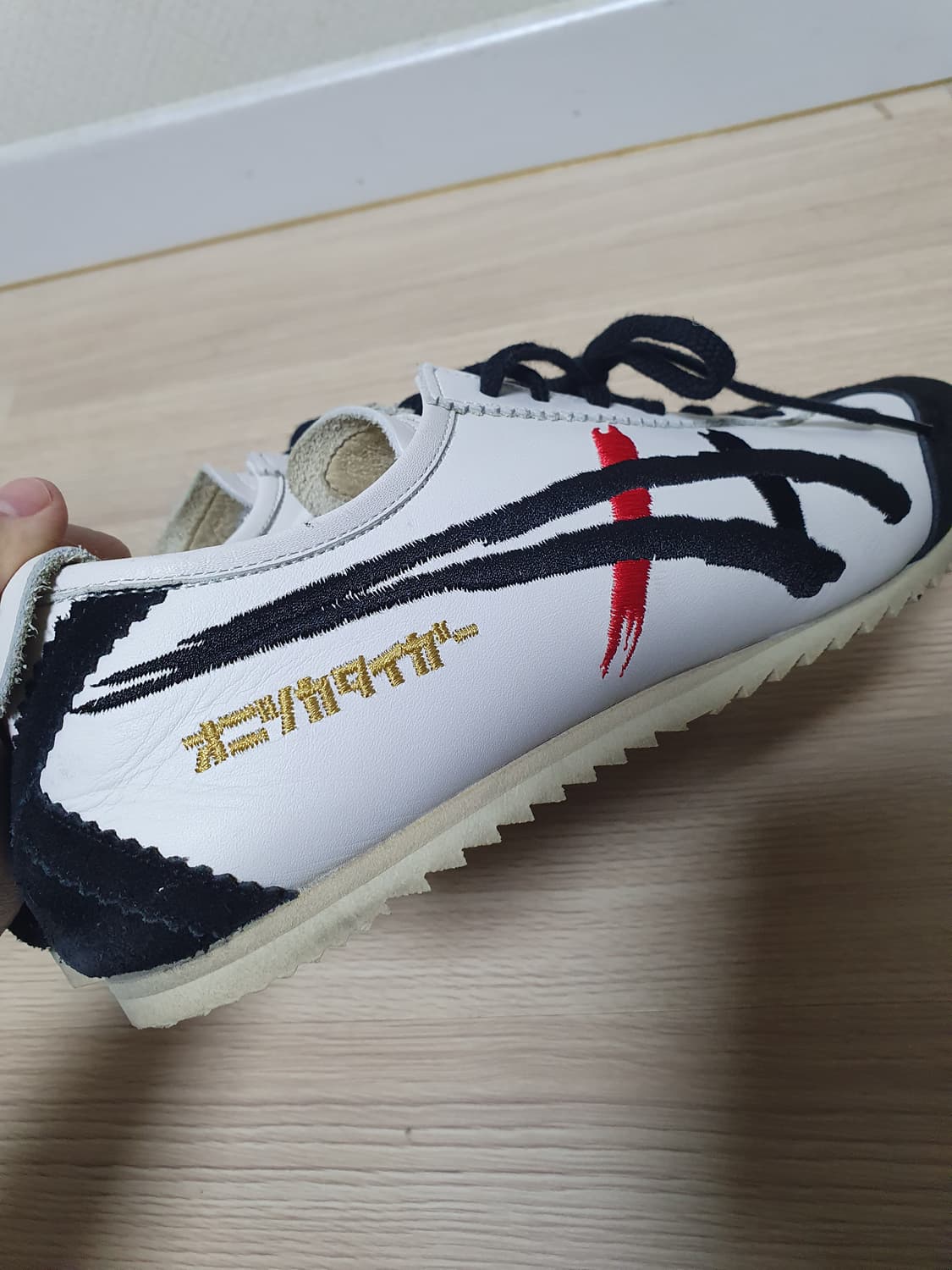 오니츠카타이거 멕시코66 디럭스 가부키 270 상품이미지7