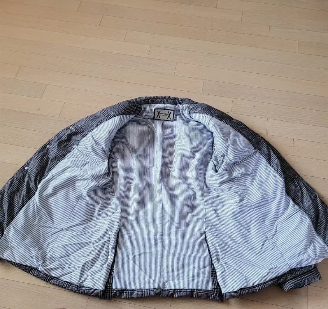 몽클레어 감마블루 패딩 블레이저 체크 4 (105) 톰브라운 상품이미지5