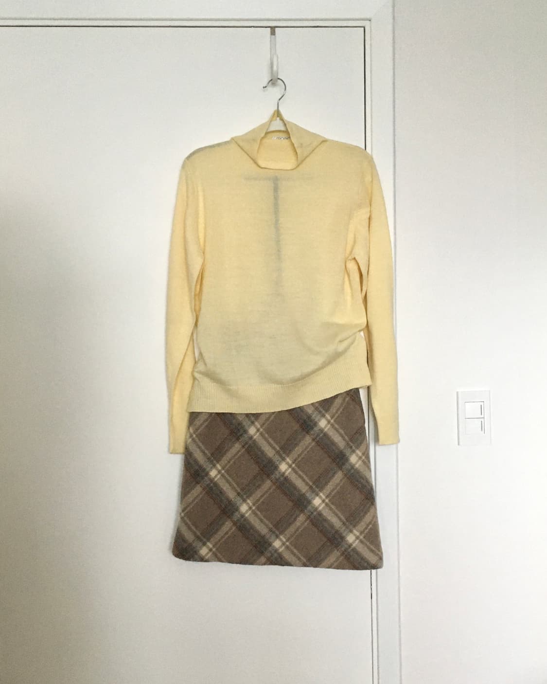 VTG Yellow Mock-Neck Knit 상품이미지3