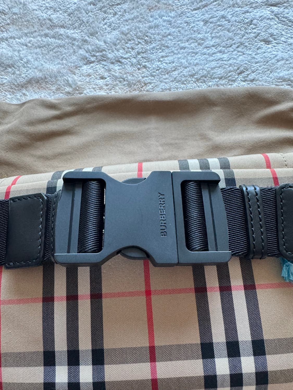버버리 빈티지 체크 범백 미디엄 벨트백 801043 상품이미지5