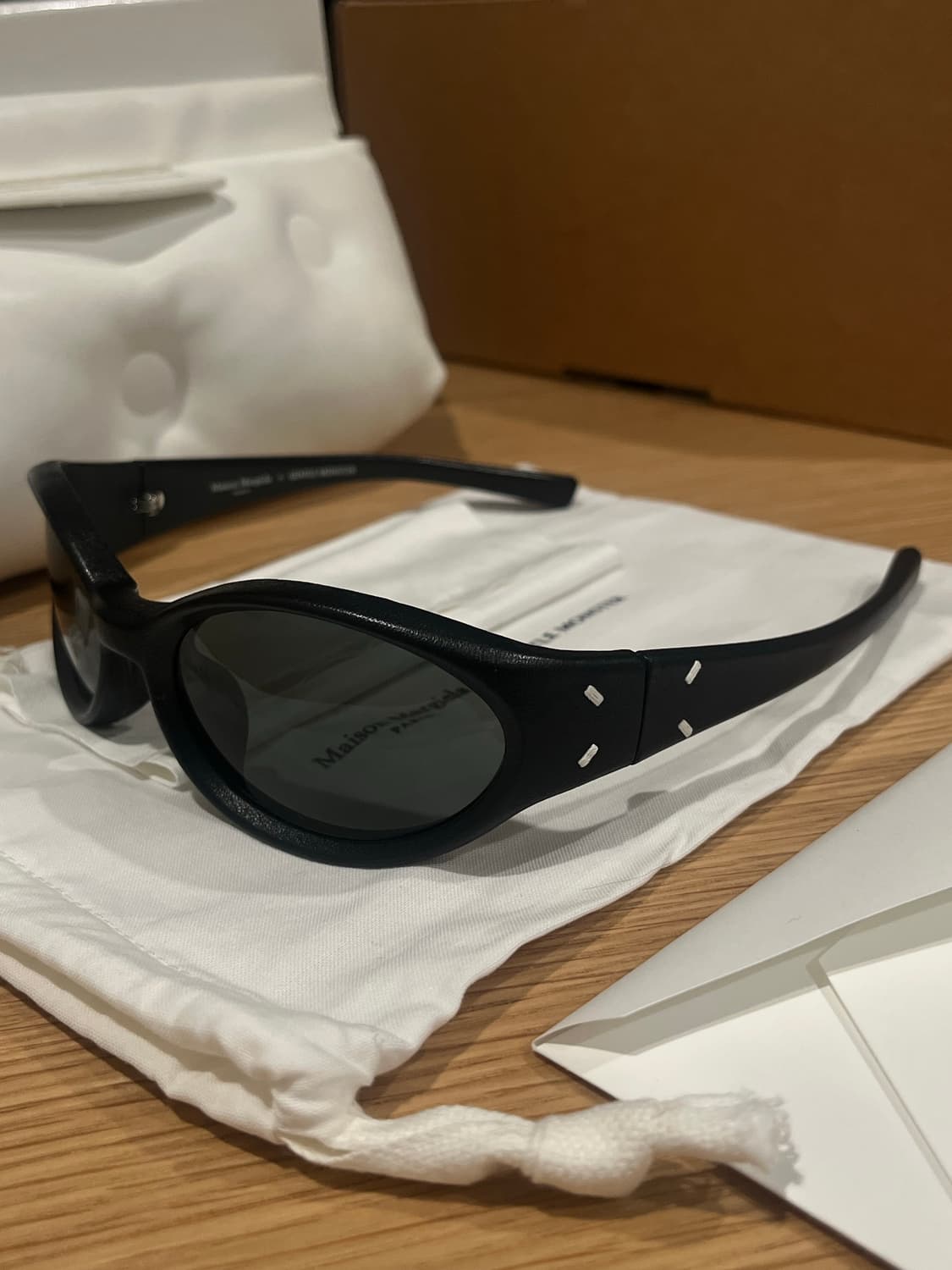 젠틀 몬스터 x 메종 마르지엘라 MM104 레더 블랙 상품이미지3