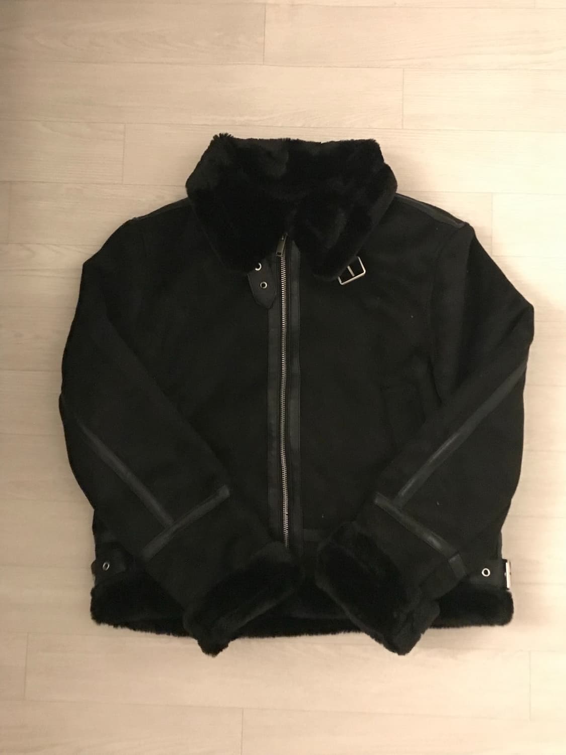 퍼 배색 무스탕 상품이미지1