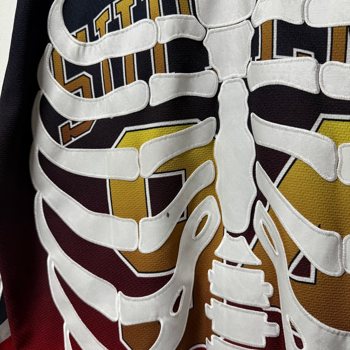 슈프림 23fw 본즈 하키 롱 슬리브 저지 져지 상품이미지4