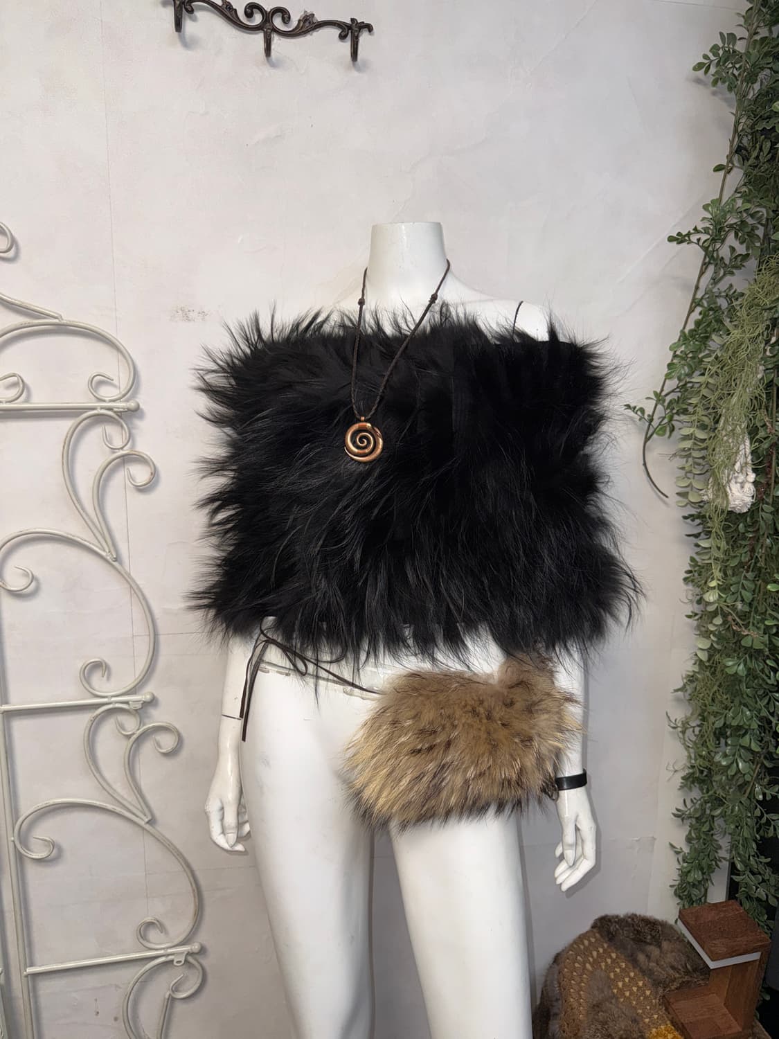 Black grunge hair fur warmer 상품이미지1