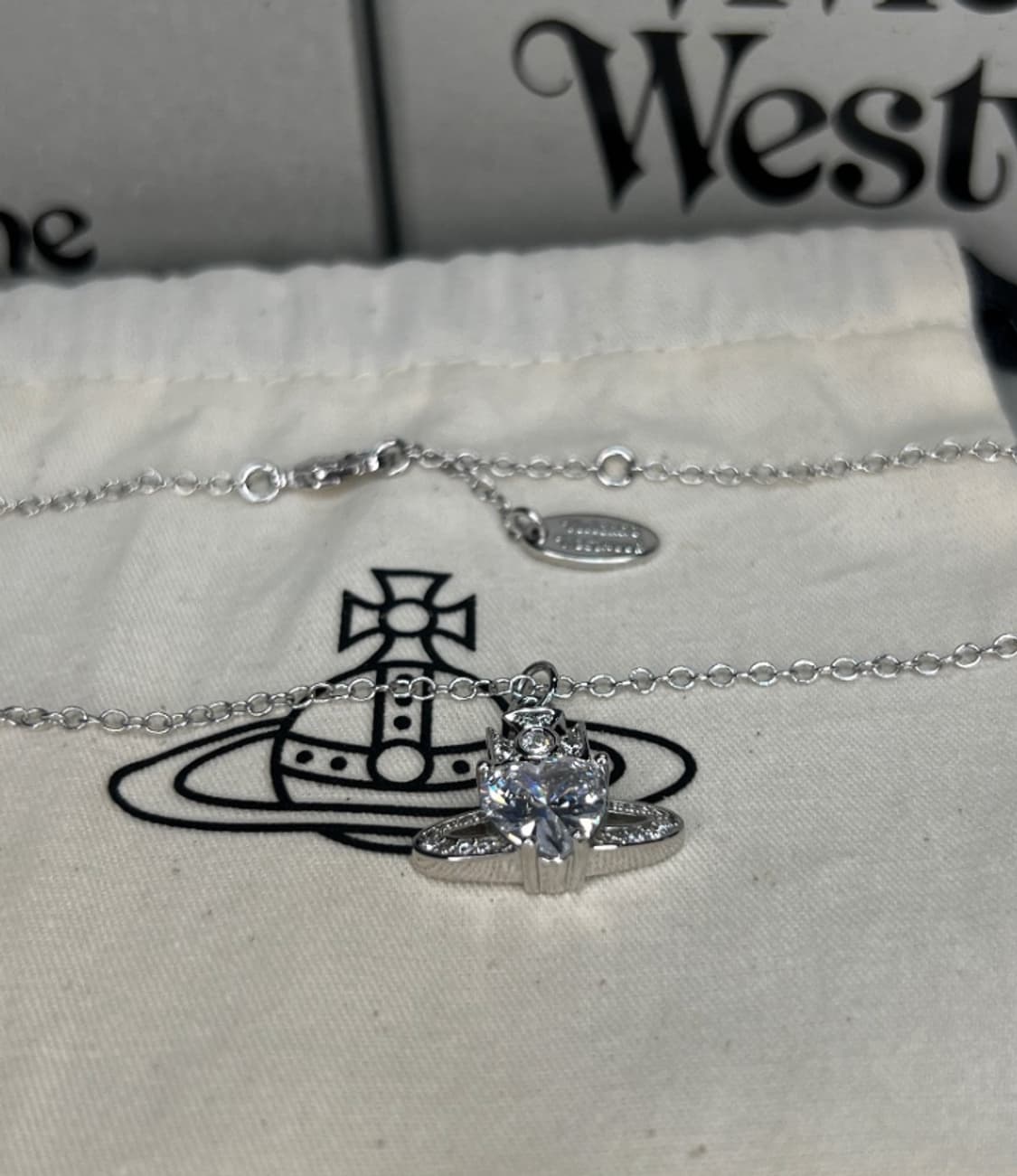 비비안웨스트우드 아카이브 아리엘라 하트 orb 팬던트 목걸이 상품이미지3