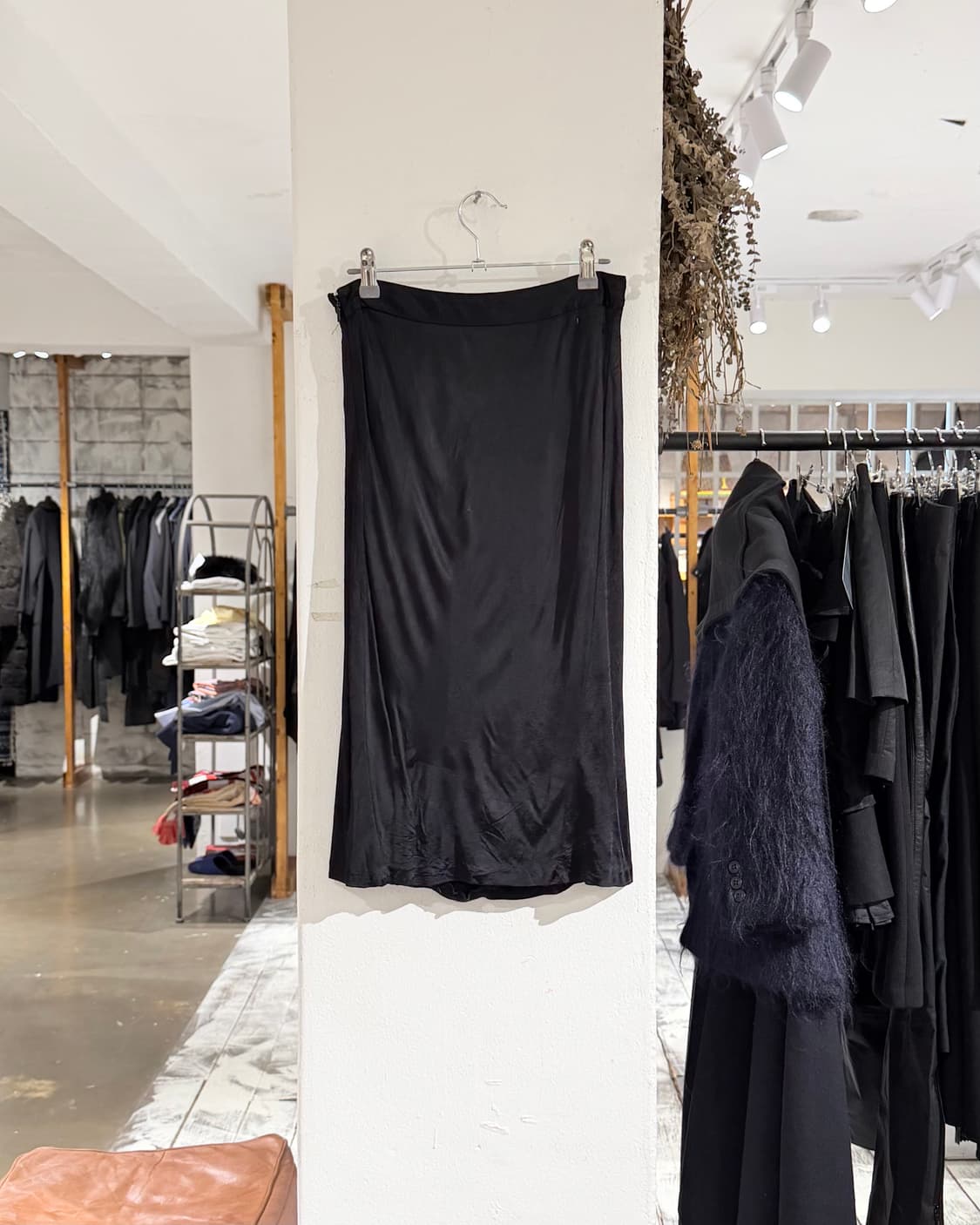 구찌 블랙 레이온 비스코스 미디스커트 상품이미지4