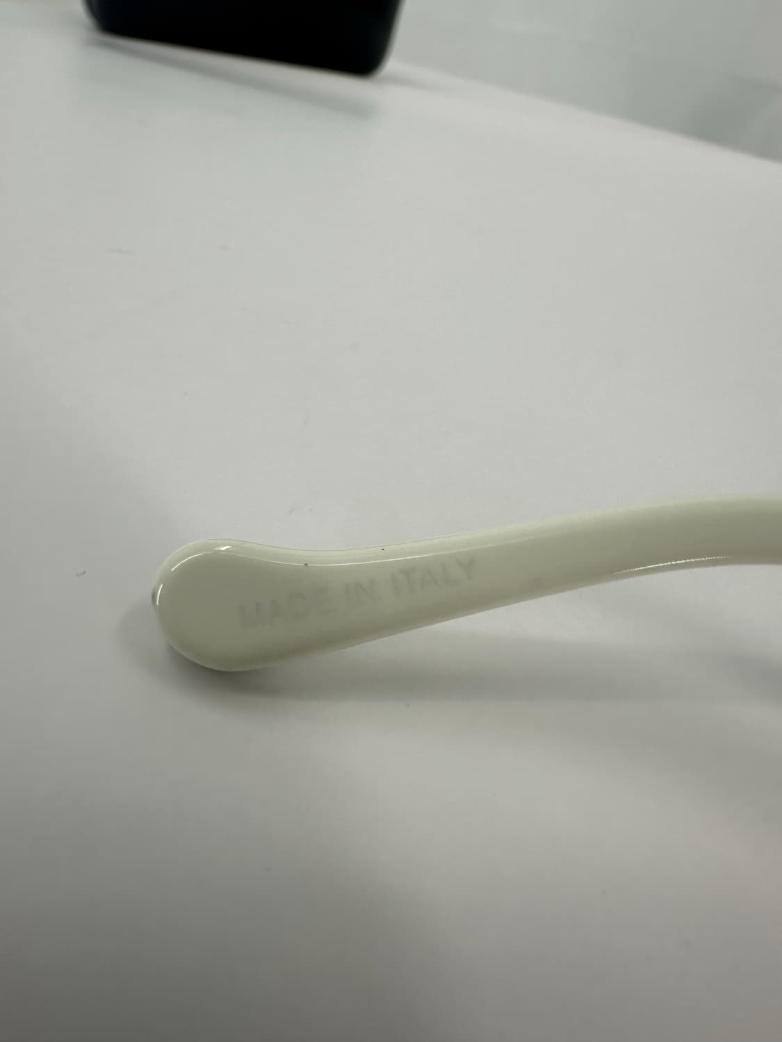 [새상품 무료배송] 정품 안나수이 Made in Italy 선글라스 상품이미지9