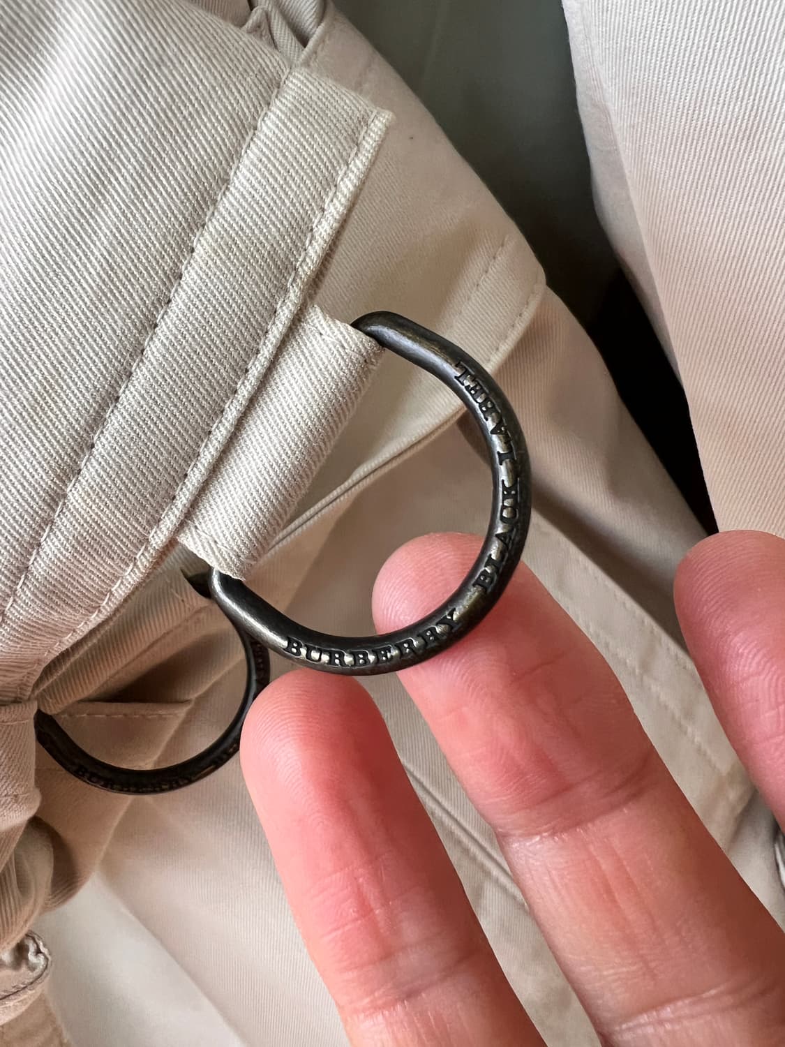 버버리 퀼팅 라이닝 싱글 하프 트렌치 코트 상품이미지8