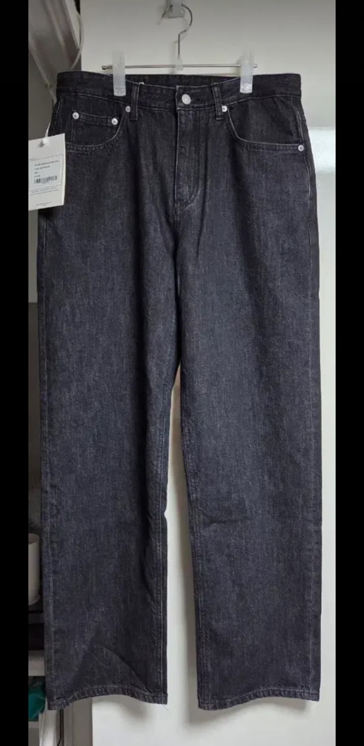 새상품) 인더로우 와이드 테이퍼드 데님 팬츠 블랙 상품이미지1