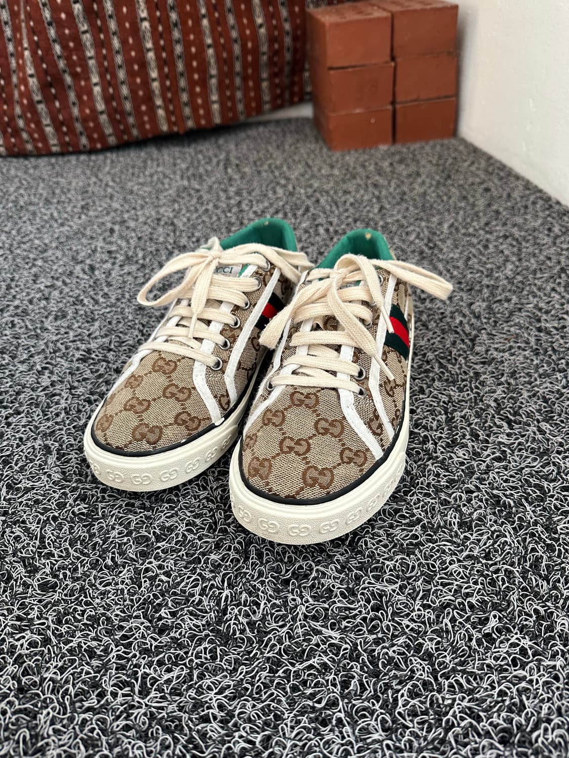 구찌 GG 스니커즈 240 상품이미지2