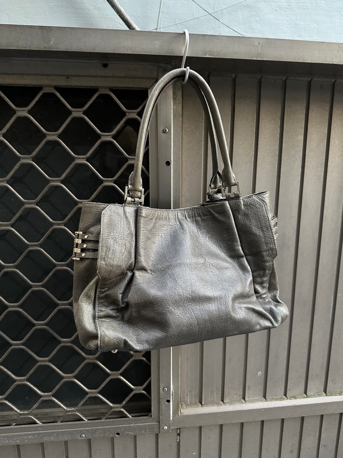 Bruno Magli khaki vintage shoulder bag 상품이미지5