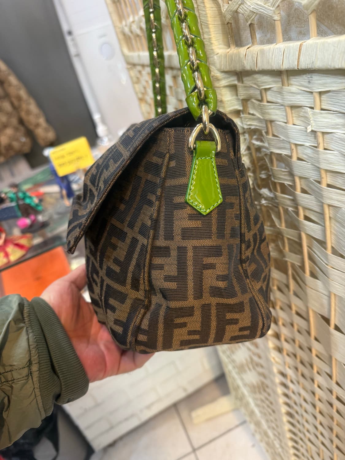 정품 펜디 주카 체인 맘마백 팝니다 상품이미지2