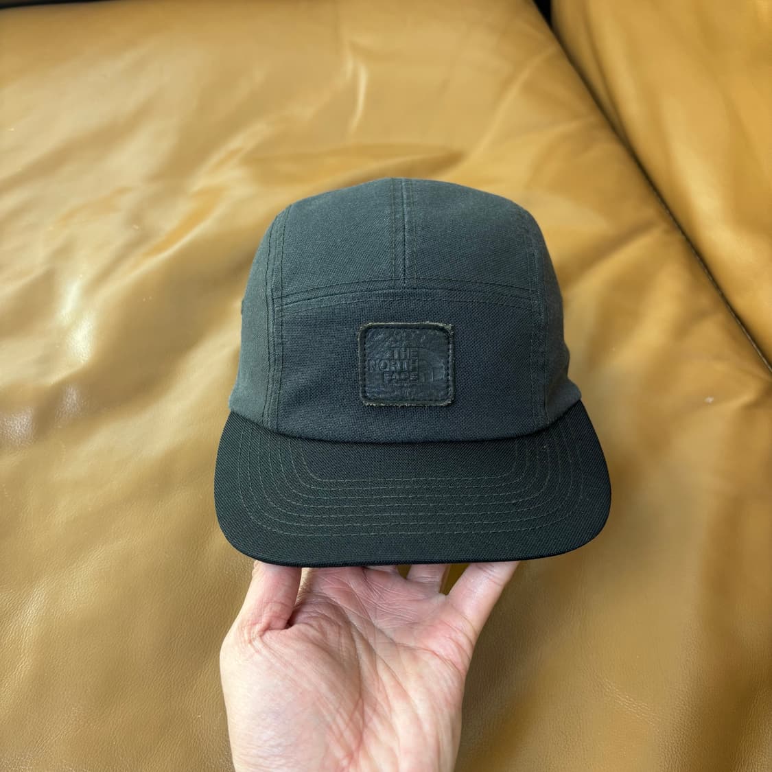 나나미카 노스페이스 퍼플라벨 레더 로고 블랙 캠프캡 모자 (Black) 상품이미지2