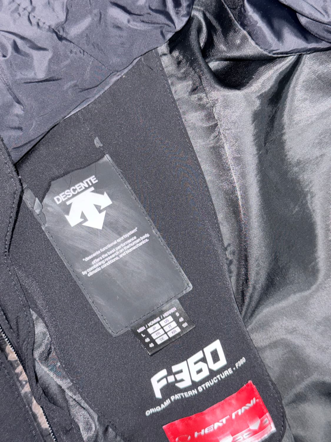 데상트 패딩 L 상품이미지2