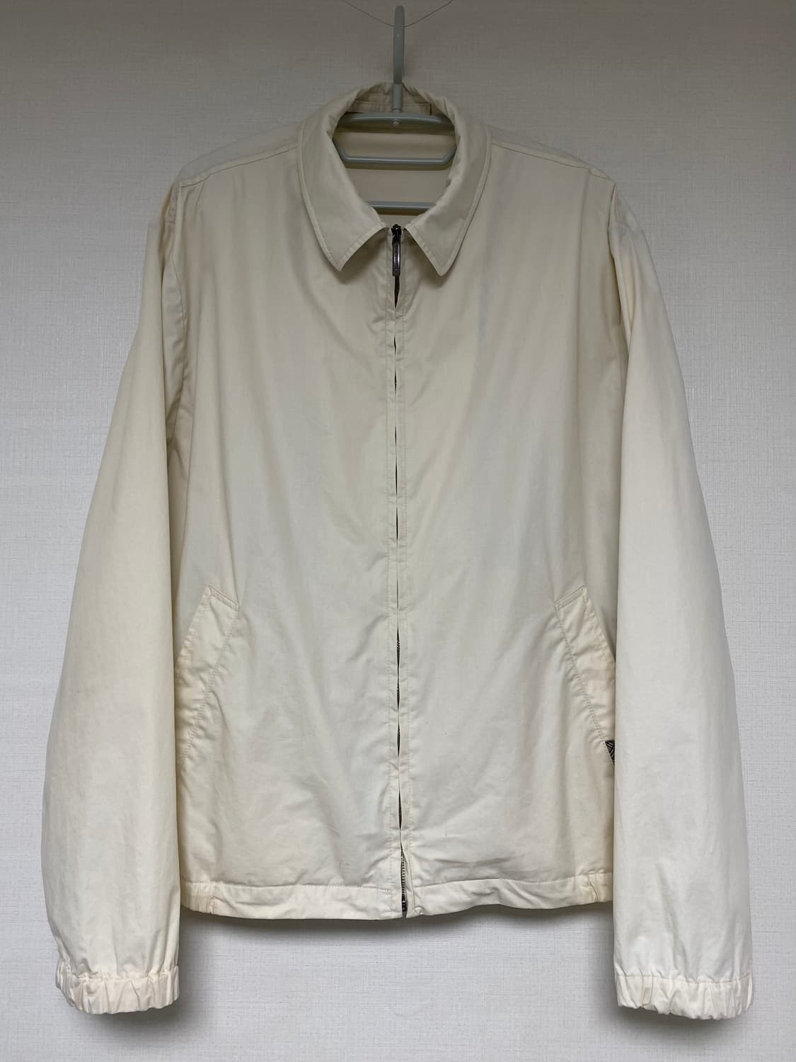 BURBERRY BOMBER 상품이미지1