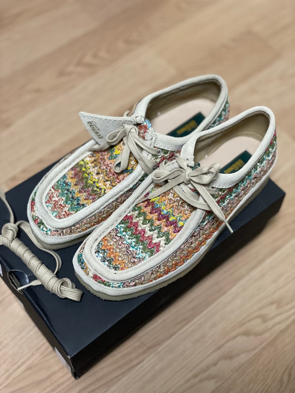 [260] 클락스 왈라비 멀티컬러 라피아(✨새상품/바닥오염) 상품이미지3