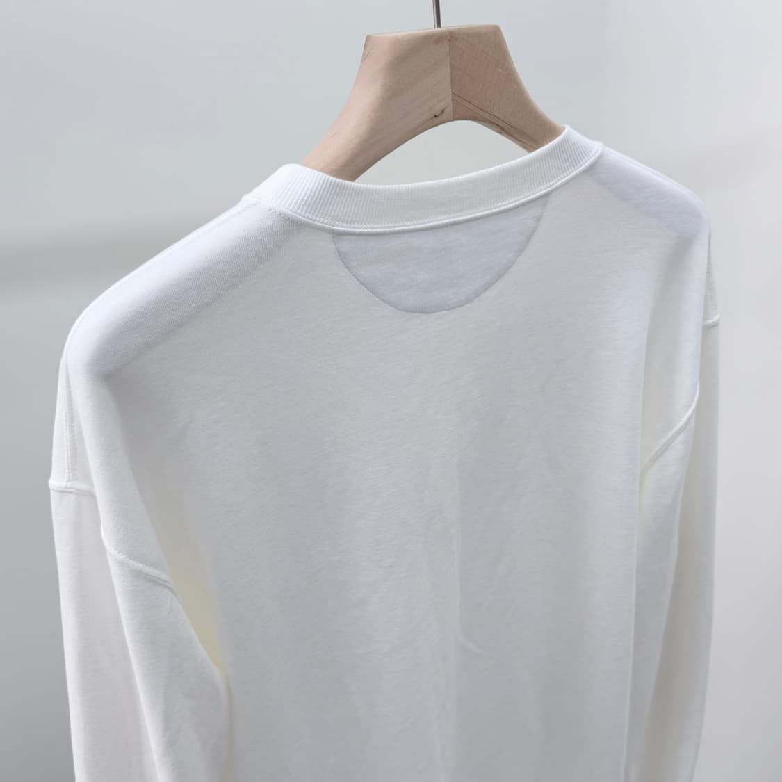 [S+급/2XL] 브루넬로 쿠치넬리 코튼 로고 크루넥 맨투맨 화이트 상품이미지5